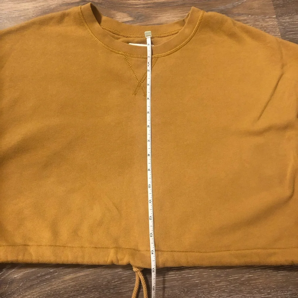 American Eagle Outfitters Mustard Cropped Sweatshirt - Picture 8 of 8
